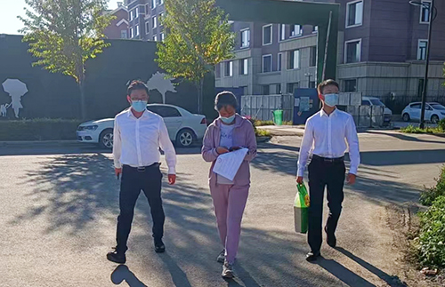 公司機關(guān)黨支部 開展“黨員進(jìn)社區(qū)”活動